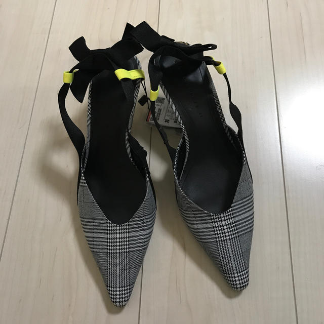 ZARA(ザラ)の★専用★ZARA バックストラップ パンプス ◆新品◆ レディースの靴/シューズ(ハイヒール/パンプス)の商品写真