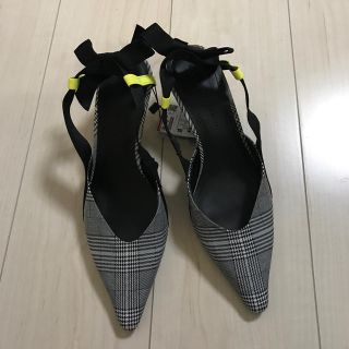 ザラ(ZARA)の★専用★ZARA バックストラップ パンプス ◆新品◆(ハイヒール/パンプス)