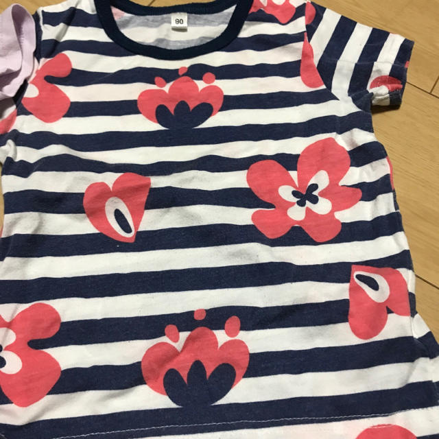 90サイズ2枚と95サイズ1枚のセット 女の子 半袖Tシャツ キッズ/ベビー/マタニティのキッズ服男の子用(90cm~)(Tシャツ/カットソー)の商品写真