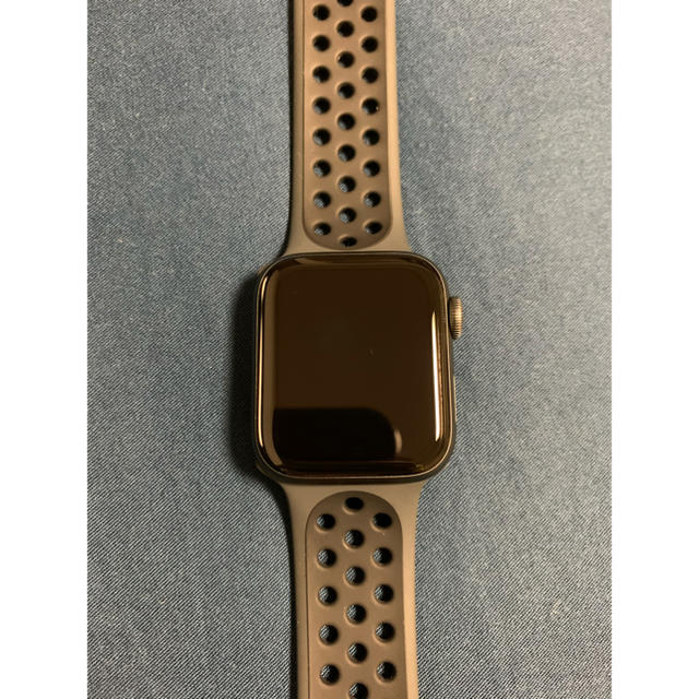 Apple - Apple Watch Nike+ Series 4 GPSモデル 40mmの通販 by 1210043kr's shop｜アップルウォッチならラクマ Watch 定番