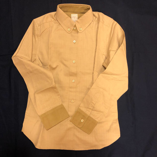 Spick & Span(スピックアンドスパン)のシャツ　ベージュ レディースのトップス(シャツ/ブラウス(長袖/七分))の商品写真