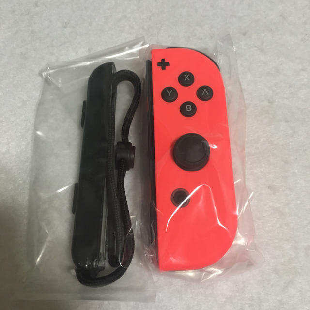 Nintendo Switch(ニンテンドースイッチ)のニンテンドースイッチ Switch joy-con R 右 ネオンレッド エンタメ/ホビーのゲームソフト/ゲーム機本体(その他)の商品写真