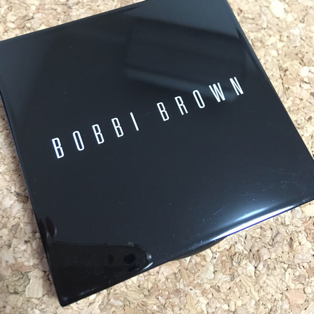 BOBBI BROWN(ボビイブラウン)のボビィブラウン ハイライティングパウダー ピンクグロウ コスメ/美容のベースメイク/化粧品(フェイスカラー)の商品写真