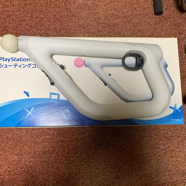 PlayStation VR(プレイステーションヴィーアール)の新品未開封PlayStation VR＋中古シューティングコントローラー エンタメ/ホビーのゲームソフト/ゲーム機本体(家庭用ゲーム機本体)の商品写真