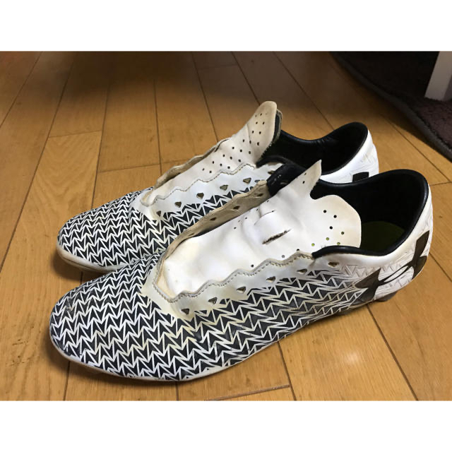 UNDER ARMOUR(アンダーアーマー)のayakichi様専用❣️アンダーアーマー&adidas2足 スポーツ/アウトドアのサッカー/フットサル(シューズ)の商品写真