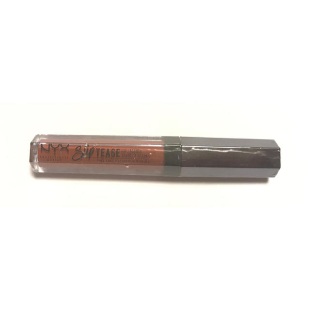 NYX(エヌワイエックス)のNYX リップ Sandalwood コスメ/美容のベースメイク/化粧品(口紅)の商品写真