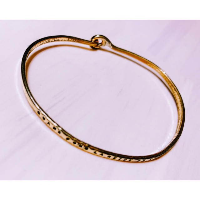 H.P.FRANCE(アッシュペーフランス)の【セルジュトラヴァル】ゴールドバングル/18K レディースのアクセサリー(ブレスレット/バングル)の商品写真