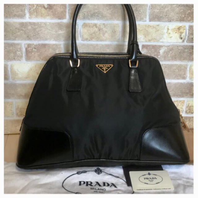 《美品》PRADA(プラダ)ハンドバッグ