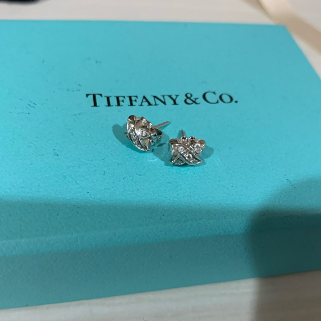 大きい割引 Tiffany & Co. - ティファニークロスダイヤピアスお値下げ ...