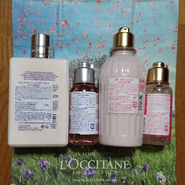 L'OCCITANE(ロクシタン)のikumic様専用 ロクシタン ローズ リボンアルル ４個セット 新品 コスメ/美容のボディケア(ボディローション/ミルク)の商品写真