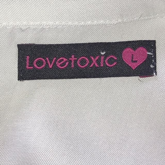 lovetoxic(ラブトキシック)のラブトキシック    シャツ  150 キッズ/ベビー/マタニティのキッズ服女の子用(90cm~)(ブラウス)の商品写真