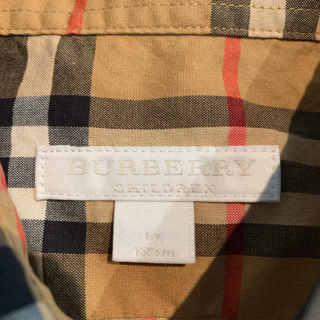 BURBERRY(バーバリー)のキッズ　バーバリー半袖シャツ　135 キッズ/ベビー/マタニティのキッズ服男の子用(90cm~)(Tシャツ/カットソー)の商品写真