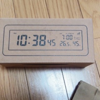 ムジルシリョウヒン(MUJI (無印良品))の無印良品　デジタル電波時計　ホワイト(置時計)