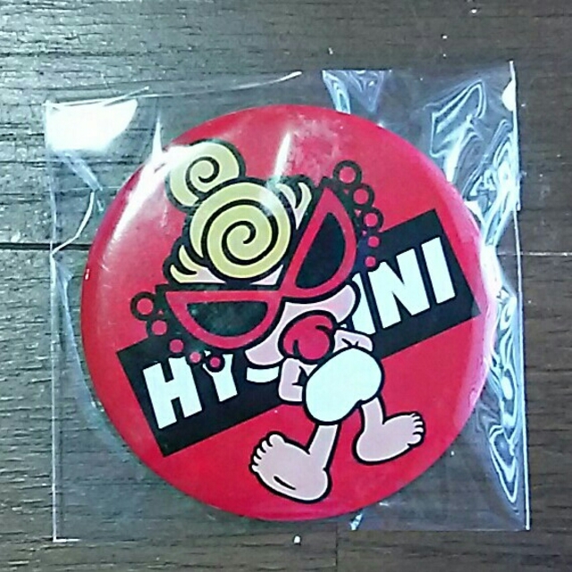 HYSTERIC MINI(ヒステリックミニ)のバッチ エンタメ/ホビーのアニメグッズ(バッジ/ピンバッジ)の商品写真