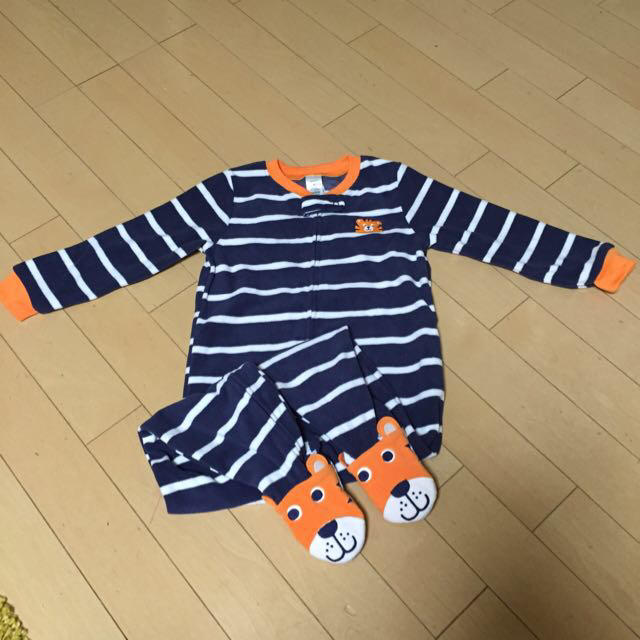 carter's(カーターズ)のカーターズ 足つきロンパースRin様専用 キッズ/ベビー/マタニティのキッズ服男の子用(90cm~)(パジャマ)の商品写真