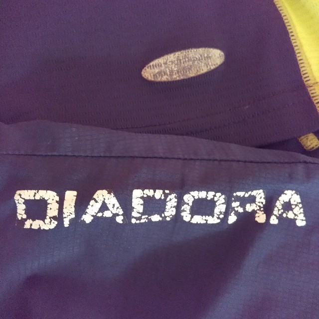 DIADORA - DIADORA サッカーウェア 紺 黄色 上下セット 練習着 130 140の通販 by えんとりー's  shop｜ディアドラならラクマ