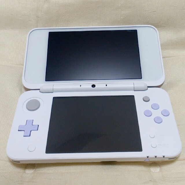 ニンテンドー2DS(ニンテンドー2DS)の2dsll　やや様専用 エンタメ/ホビーのゲームソフト/ゲーム機本体(携帯用ゲーム機本体)の商品写真