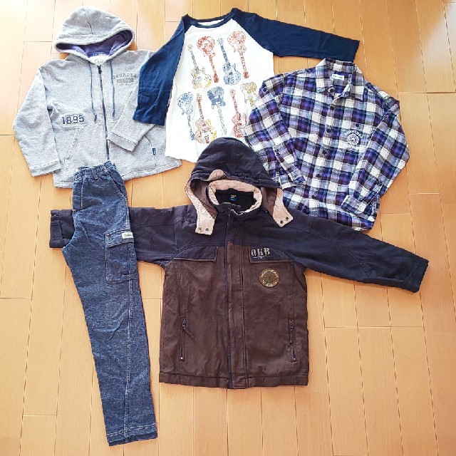 OshKosh(オシュコシュ)のoshkosh,GAPKids,converse 140cm ５枚まとめ売り キッズ/ベビー/マタニティのキッズ服男の子用(90cm~)(その他)の商品写真