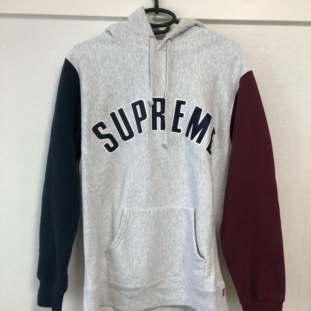 supreme パーカー　s size