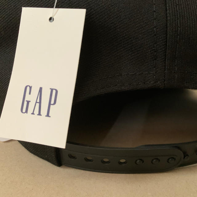 GAP(ギャップ)のGAP 日本限定販売 NEW ERAコラボ キャップ メンズの帽子(キャップ)の商品写真