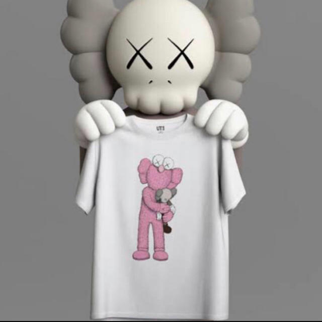 UNIQLO(ユニクロ)のKAWS ユニクロ Tシャツ UT ピンク メンズのトップス(Tシャツ/カットソー(半袖/袖なし))の商品写真