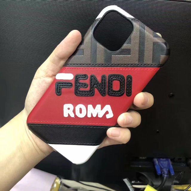 FENDI(フェンディ)のFENDI送料無料 iPhone携帯ケース  スマホ/家電/カメラのスマホアクセサリー(iPhoneケース)の商品写真