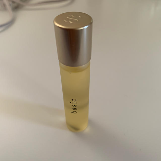 Cosme Kitchen(コスメキッチン)のuka ネイルオイル 未使用 コスメ/美容のネイル(ネイルケア)の商品写真