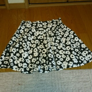 花柄ミニ可愛いいスカート(ひざ丈スカート)