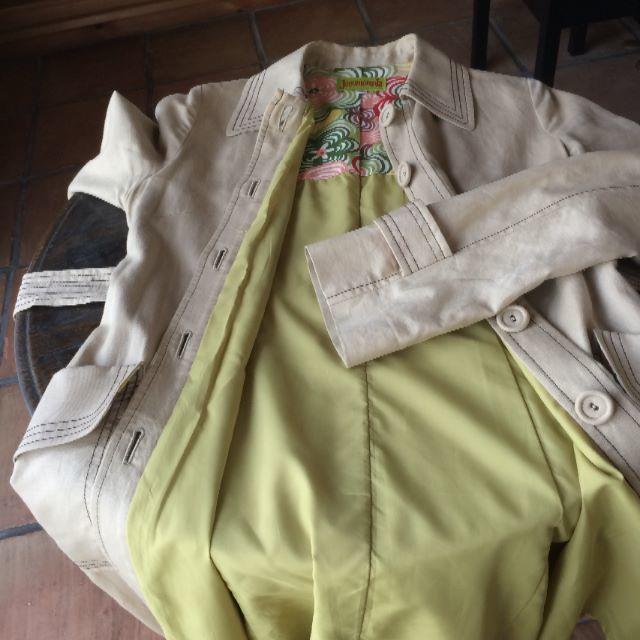 Jocomomola(ホコモモラ)の♥値下げしました♥はホコモモラのトレンチコート レディースのジャケット/アウター(トレンチコート)の商品写真
