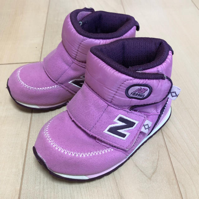 New Balance(ニューバランス)のニューバランス スノーブーツ キッズ/ベビー/マタニティのキッズ靴/シューズ(15cm~)(ブーツ)の商品写真