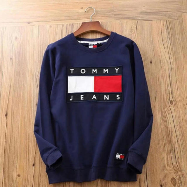 TOMMY(トミー)のTOMMY トレーナー 来週の水曜日まで メンズのトップス(スウェット)の商品写真