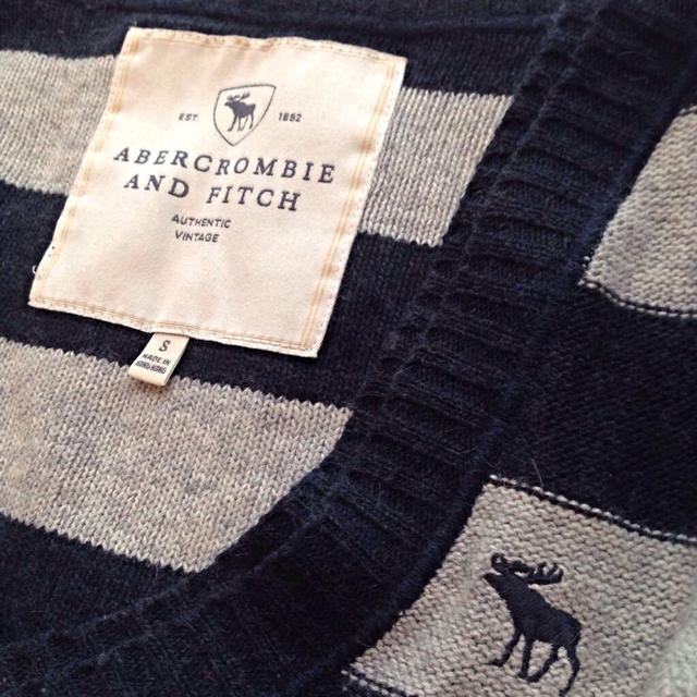 Abercrombie&Fitch(アバクロンビーアンドフィッチ)の美品！アバクロンビー&フィッチニット レディースのトップス(ニット/セーター)の商品写真