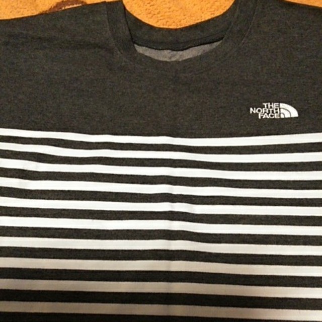 THE NORTH FACE(ザノースフェイス)の新品未使用ザ・ノースフェイス半袖ボーダーカットソー メンズのトップス(Tシャツ/カットソー(半袖/袖なし))の商品写真