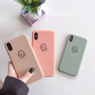 大人気！iPhoneケース シンプルカラー ソフトケース にこちゃん(iPhoneケース)