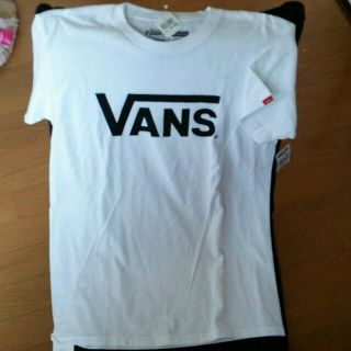 バンズボルト(VANS VAULT)のVANS 新品ロゴTシャツ(Tシャツ/カットソー(半袖/袖なし))