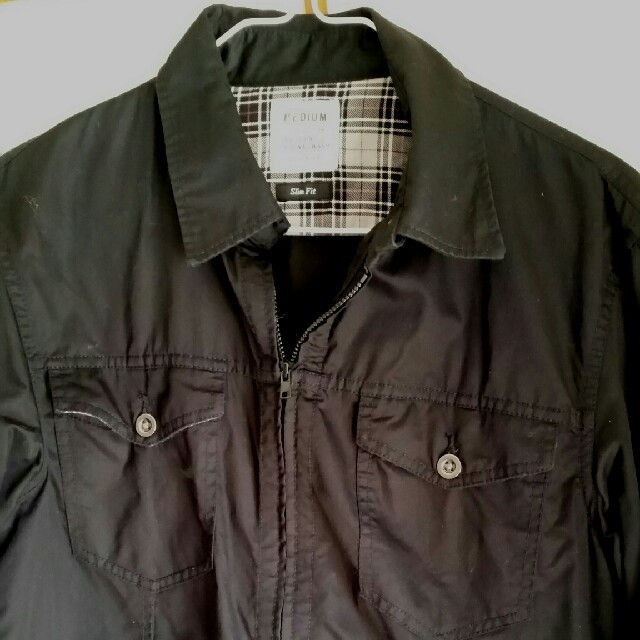 UNIQLO(ユニクロ)のUNIQLOショート丈ジャケットMサイズ メンズのジャケット/アウター(Gジャン/デニムジャケット)の商品写真