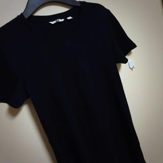 ユニクロ(UNIQLO)のユニクロ無地黒tシャツ☆(Tシャツ(半袖/袖なし))