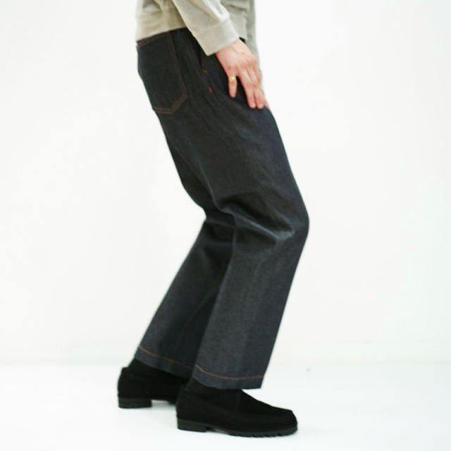 SUNSEA(サンシー)のorder tight denim pants メンズのパンツ(デニム/ジーンズ)の商品写真