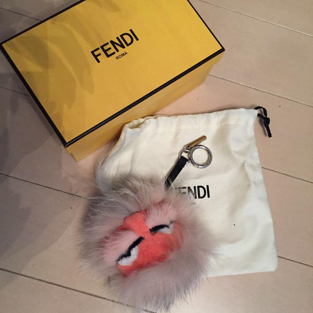 FENDI(フェンディ)のFENDIモンスターチャーム レディースのファッション小物(キーホルダー)の商品写真