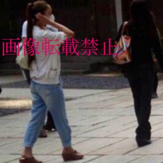 高品質 安室奈美恵ちゃん着用☆私服☆レザーのサンダル☆リボン