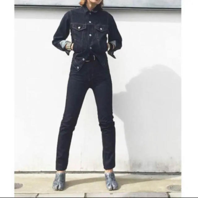 最終値下げHOLIDAY  BLACK SKINNY DENIM PANTS