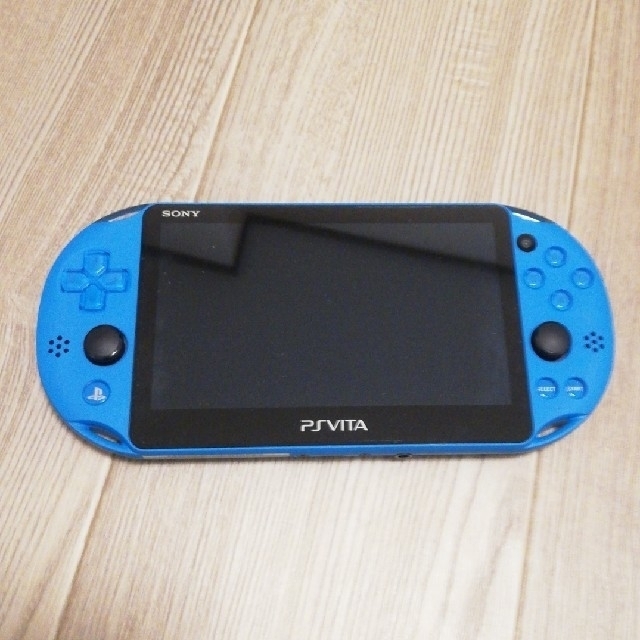 PlayStation Vita Starter Kit アクア・ブルー 1