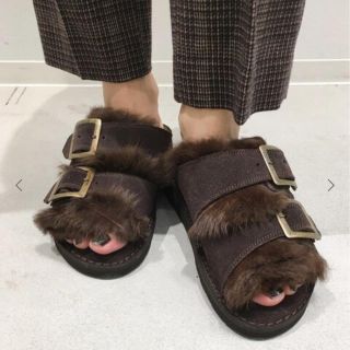 アパルトモンドゥーズィエムクラス(L'Appartement DEUXIEME CLASSE)のL'Appartement  CAMINANDO  FUR SANDAL(サンダル)