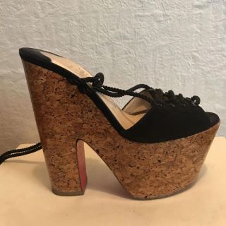 クリスチャンルブタン(Christian Louboutin)の売り切り！大幅お値下げです！Christian Louboutin  35(サンダル)