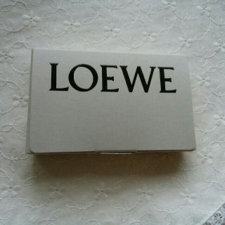 ロエベ(LOEWE)のLOEWEロエベ　オードゥパルファン 001Woman/Man(香水(女性用))