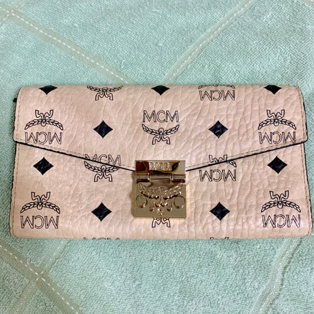 MCM - 値下げします！MCM 長財布 ベージュ の通販 by Kona's shop ...