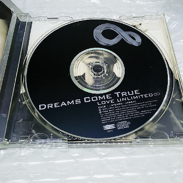 LOVE UNLIMITED / DREAMS COME TRUE エンタメ/ホビーのCD(ポップス/ロック(邦楽))の商品写真