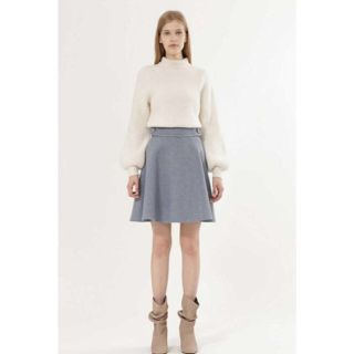 ジルスチュアート(JILLSTUART)のジルスチュアート ニット ホワイト 新品 ポリシアミドルネックニット(ニット/セーター)