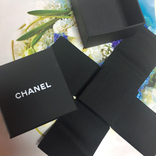 ピアスCHANEL  ピアス の空箱  シャネル