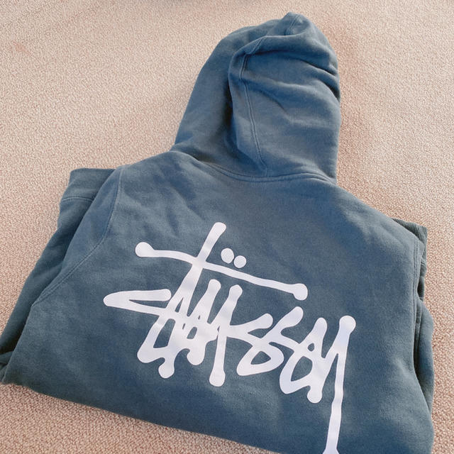 STUSSY パーカ